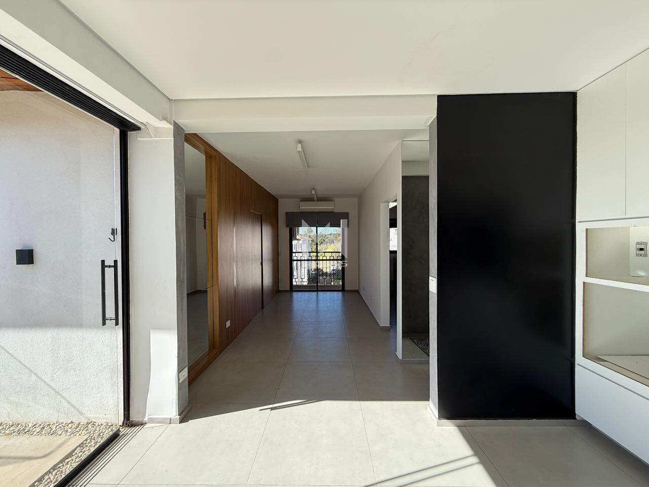 Cobertura à venda no Pinheirinho: salas