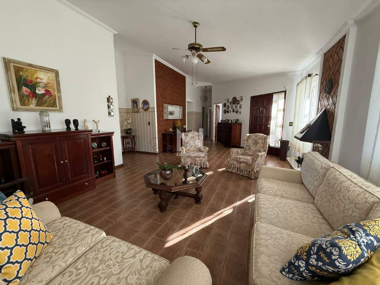 Casa em Condomínio à venda no Condomínio Marambaia: salas