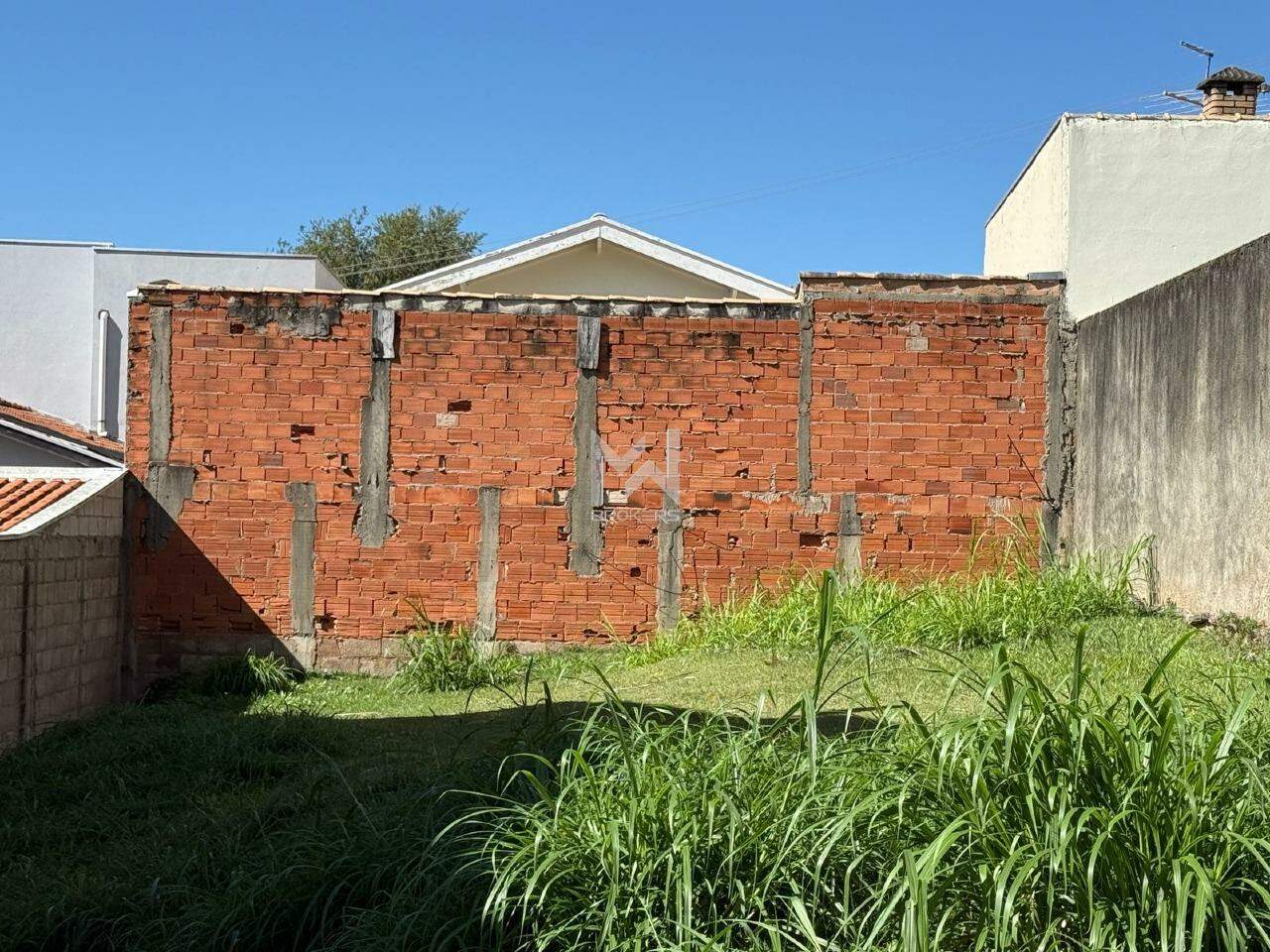 Terreno à venda no Condomínio Grape Village: terreno