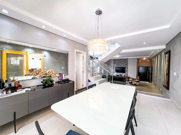 Casa em Condomínio à venda no Loteamento Recanto dos Paturis: salas