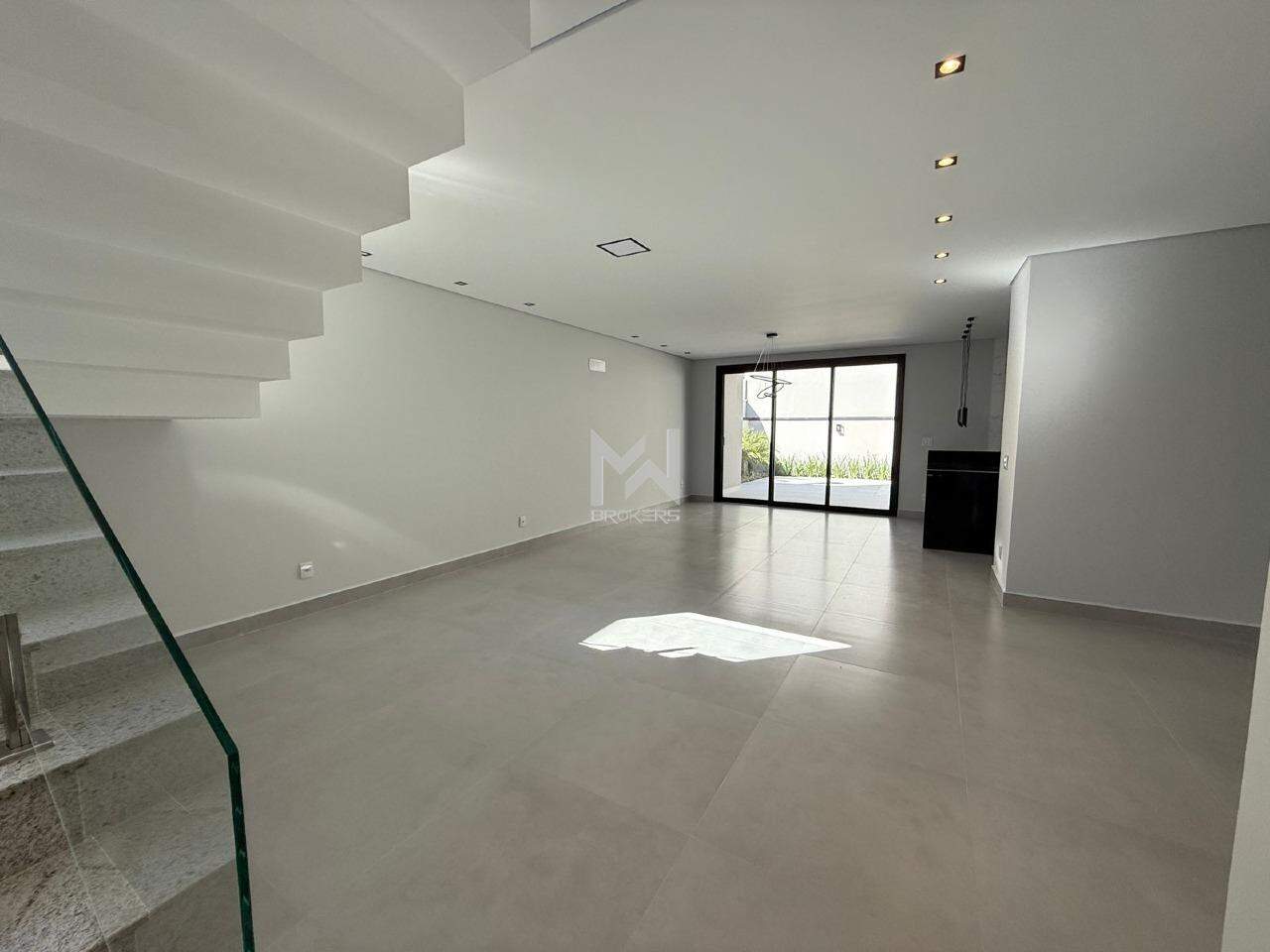 Casa em Condomínio à venda no Condomínio Jardim das Palmeiras: salas