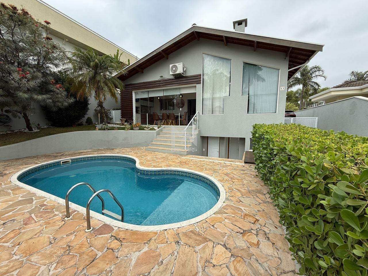 Casa em Condomínio à venda no Condomínio Terras de Vinhedo: fundos