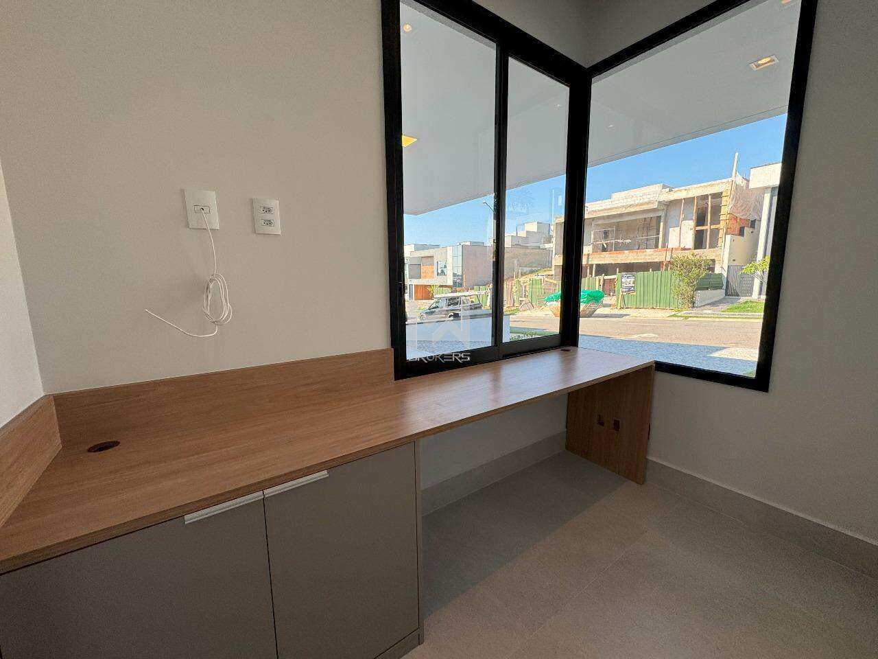 Casa em Condomínio à venda no Residencial Mont Alcino: escritório