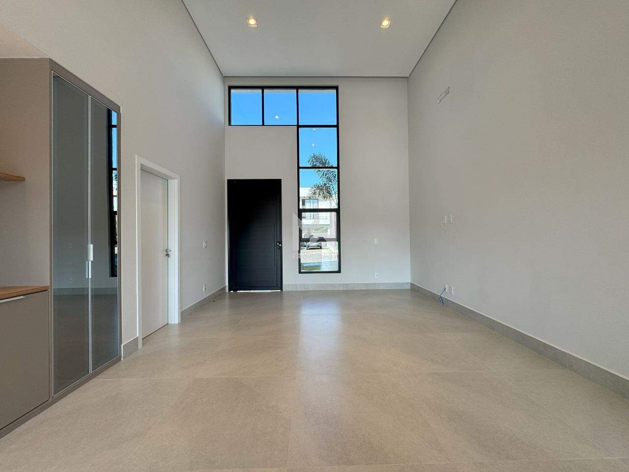 Casa em Condomínio à venda no Residencial Mont Alcino: Hall de entrada