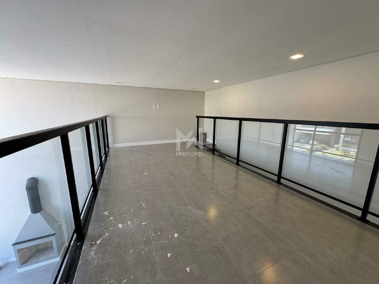 Casa em Condomínio à venda no Condomínio Santa Isabel:  mezanino