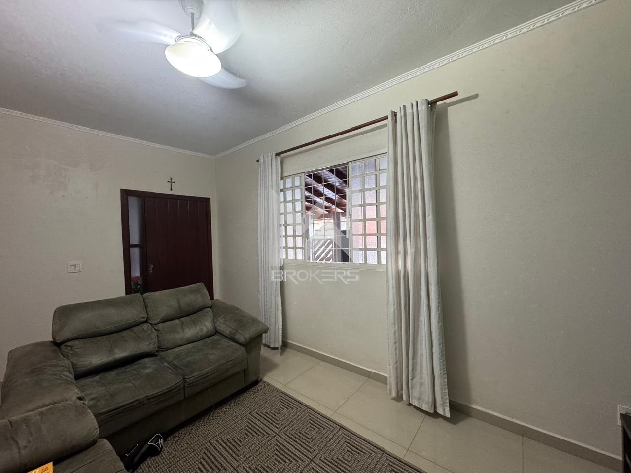 Casa à venda no João XXIII: sala de estar