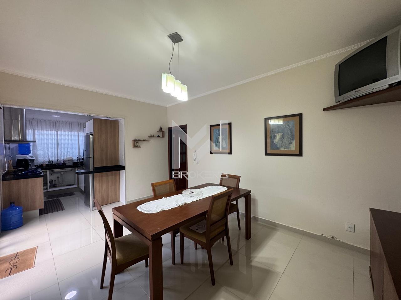 Casa à venda no João XXIII: sala de refeições