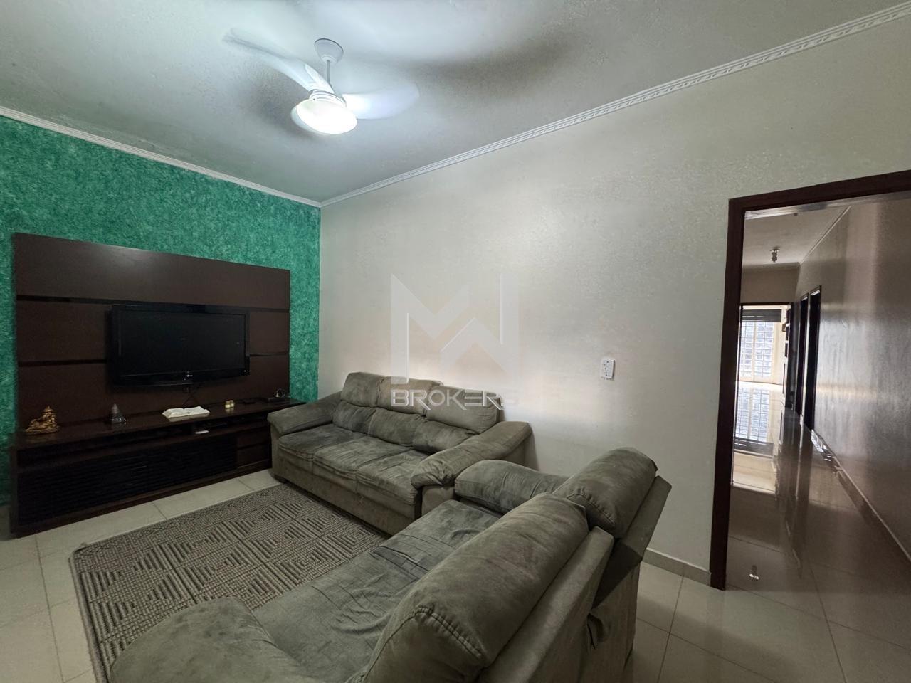 Casa à venda no João XXIII: sala de estar