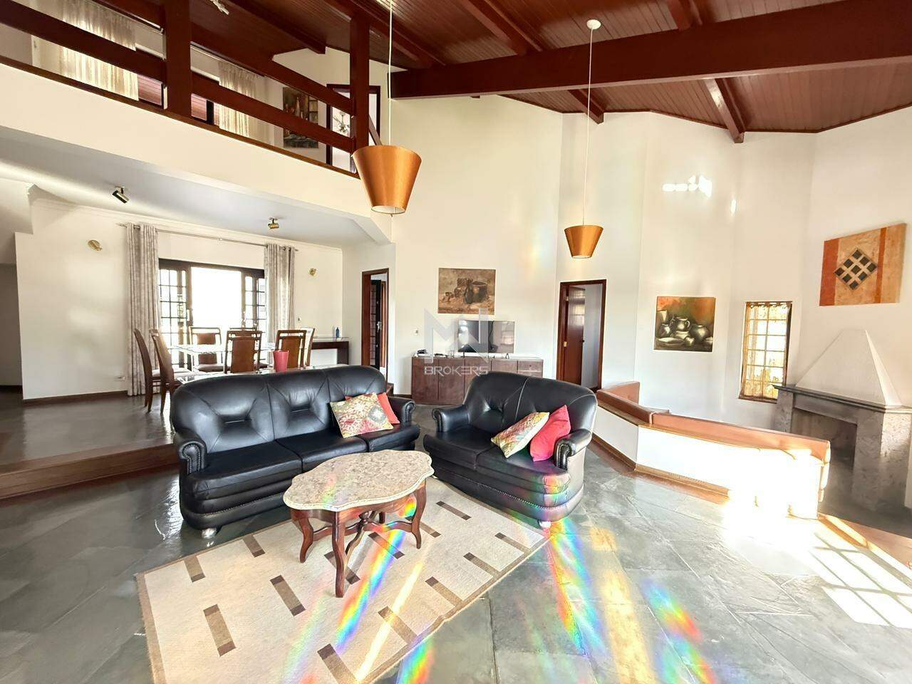 Casa em Condomínio para aluguel no Condomínio Marambaia: sala de estar