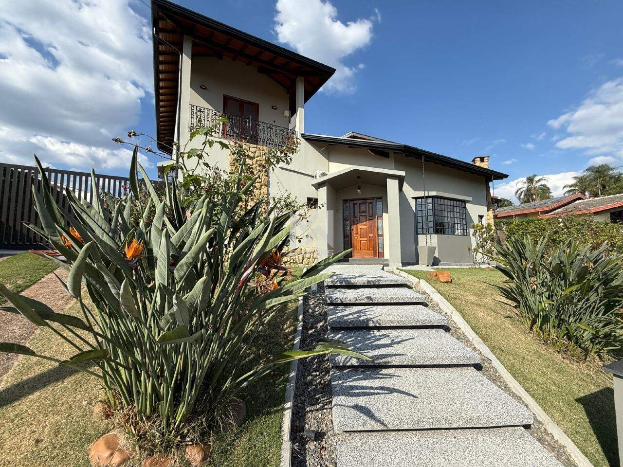 Casa em Condomínio para aluguel no Condomínio Marambaia: fachada