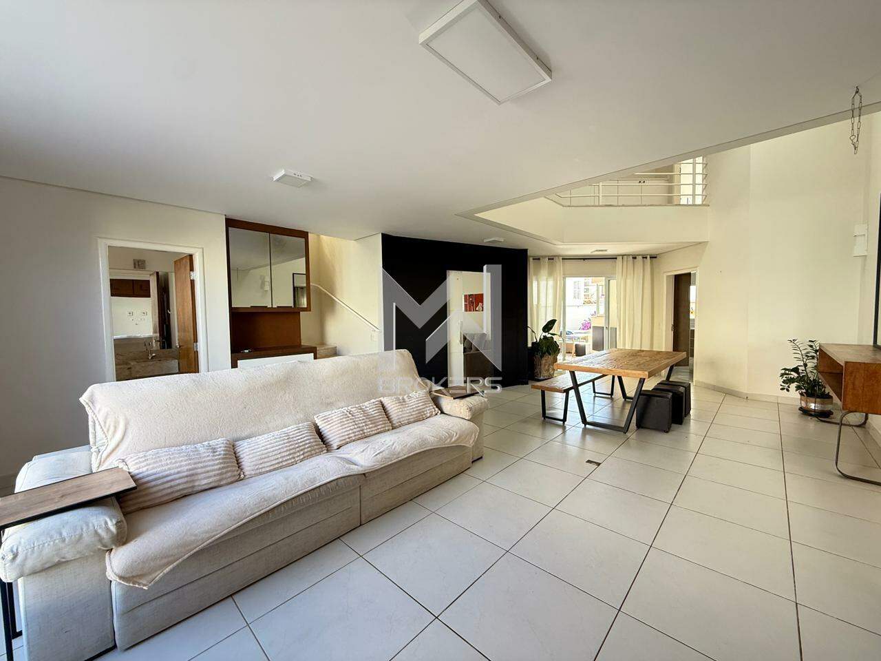 Casa em Condomínio à venda no Observatório: salas