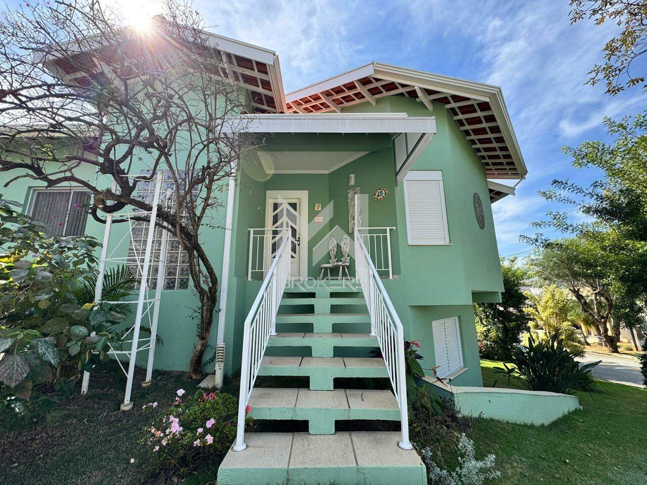 Casa em Condomínio para aluguel no Condomínio Jardim América: fachada