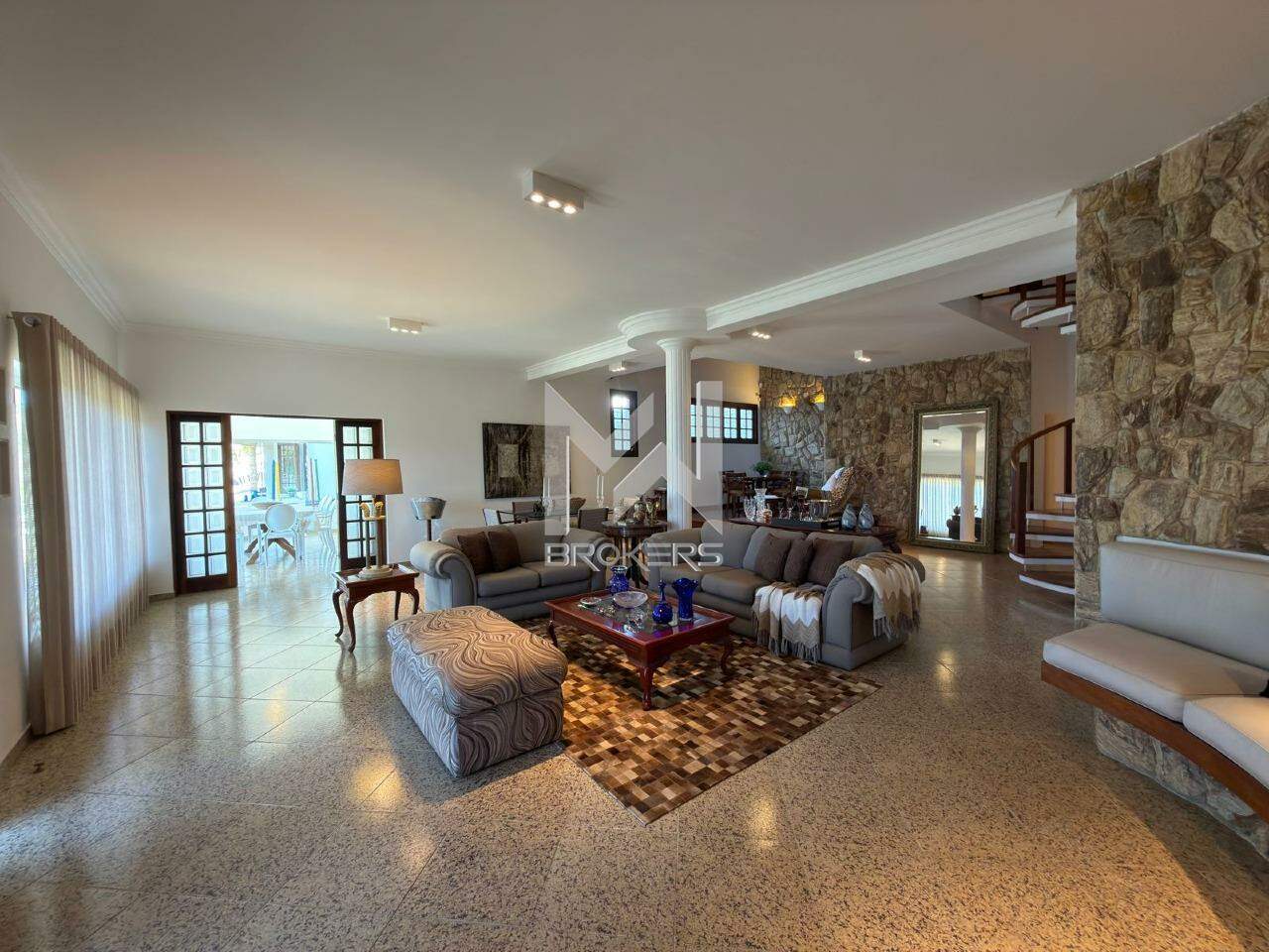 Casa em Condomínio à venda no Condomínio Chácaras do Lago: salas