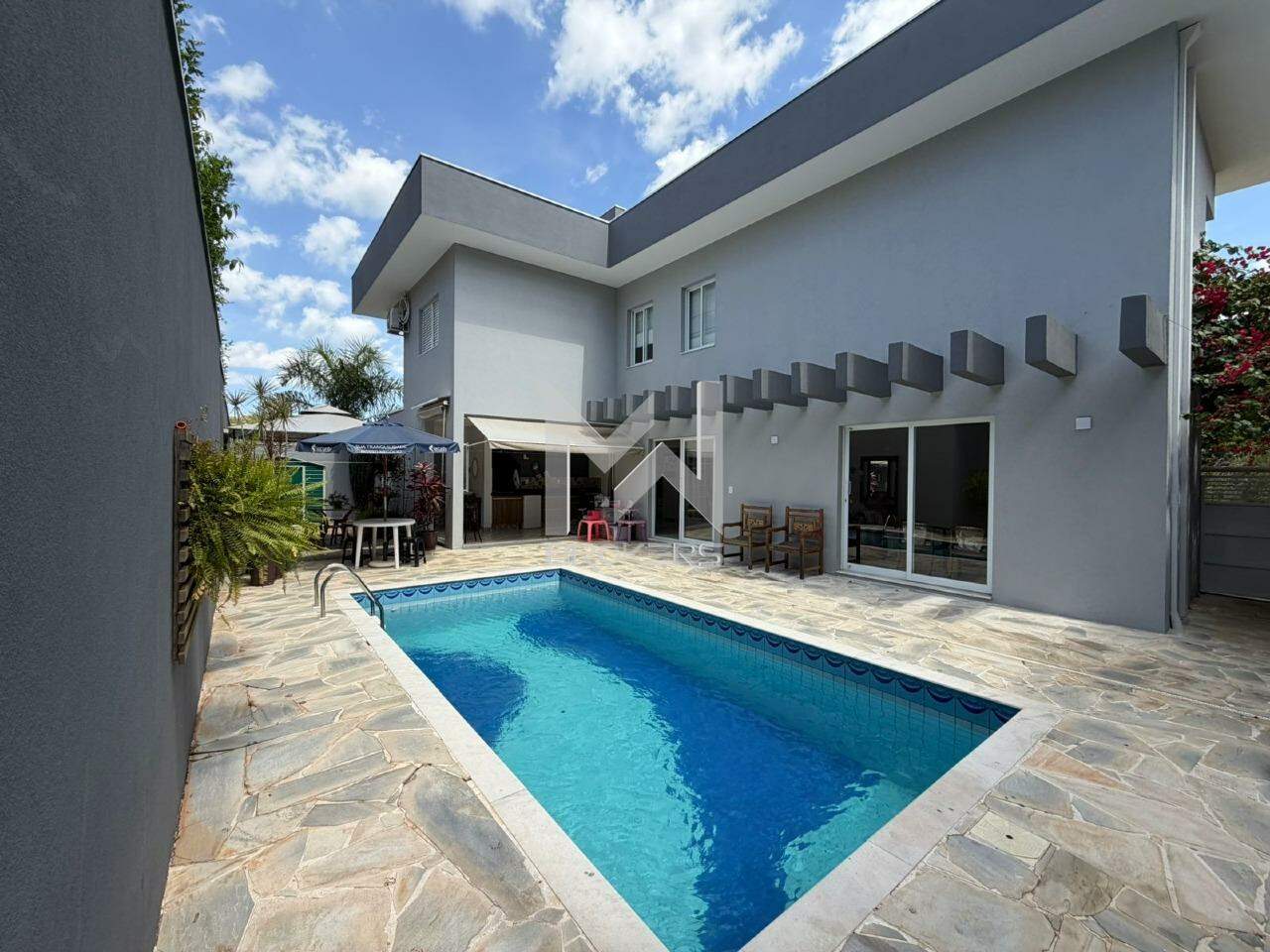 Casa em Condomínio à venda no Loteamento Recanto dos Paturis: 