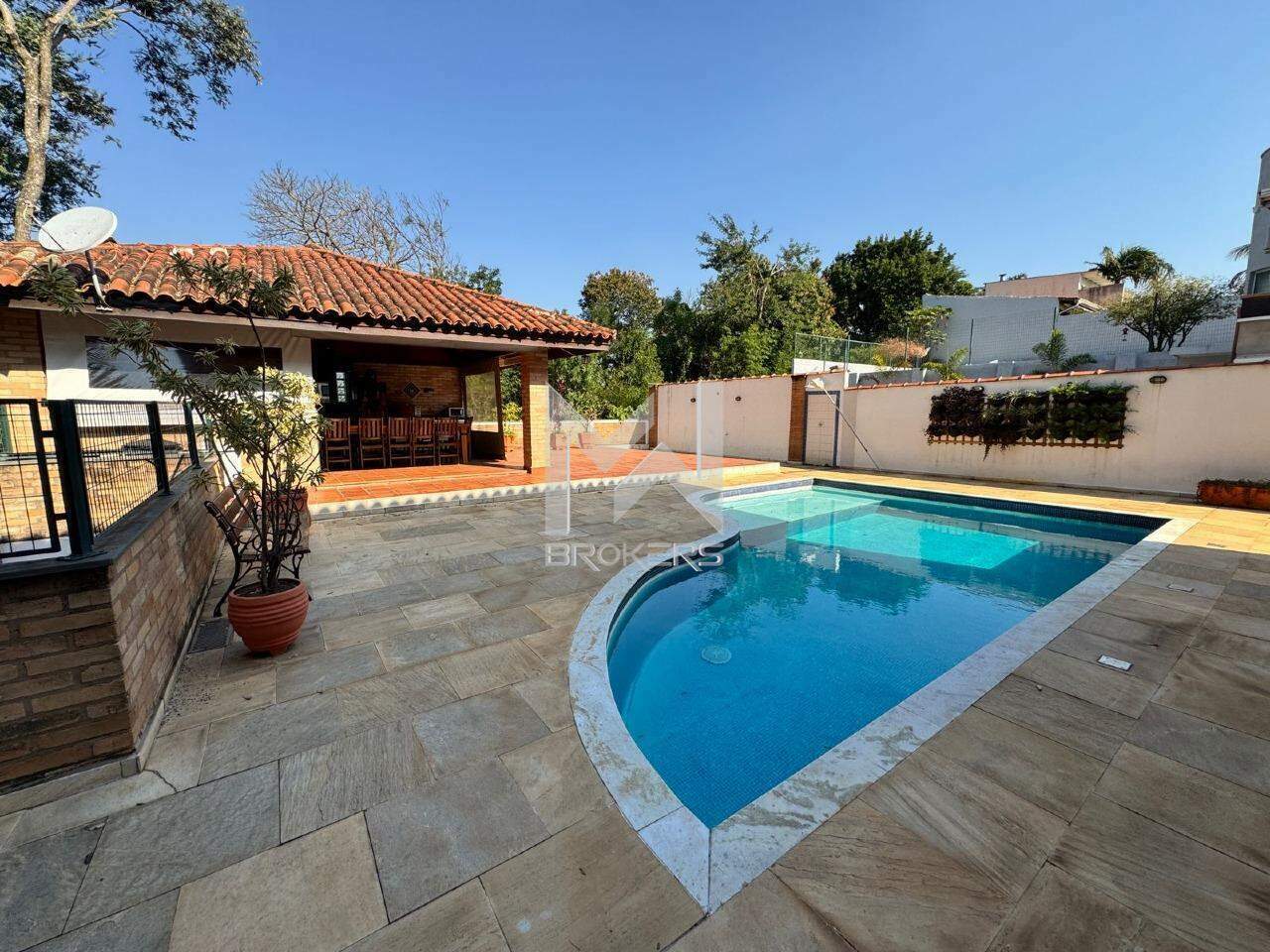 Casa em Condomínio à venda no Condomínio Marambaia: 