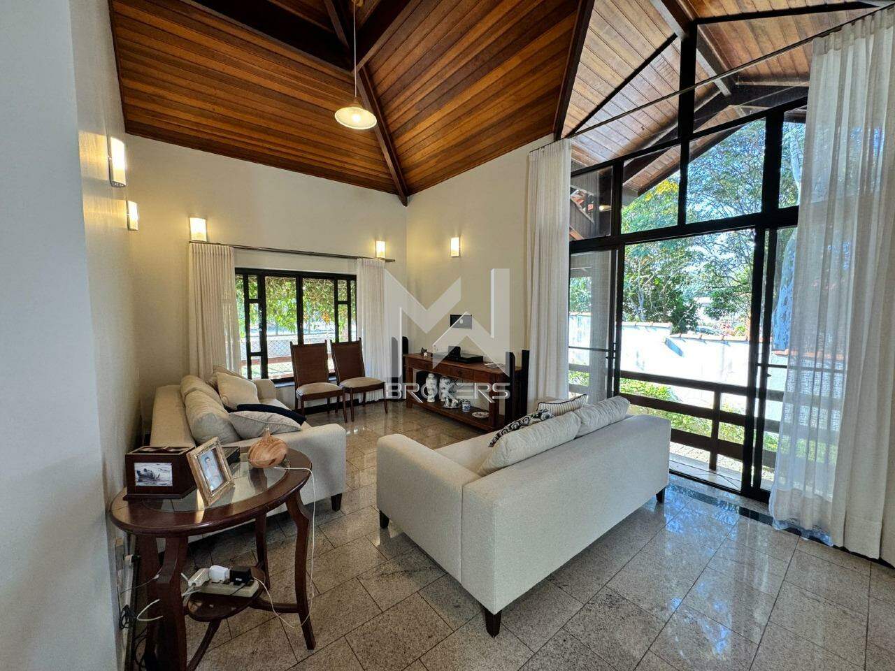 Casa em Condomínio à venda no Condomínio Marambaia: 