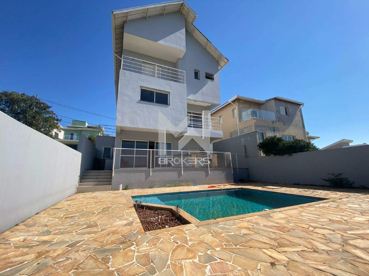 Casa em Condomínio para aluguel no Condomínio Terras de São Francisco: fundos