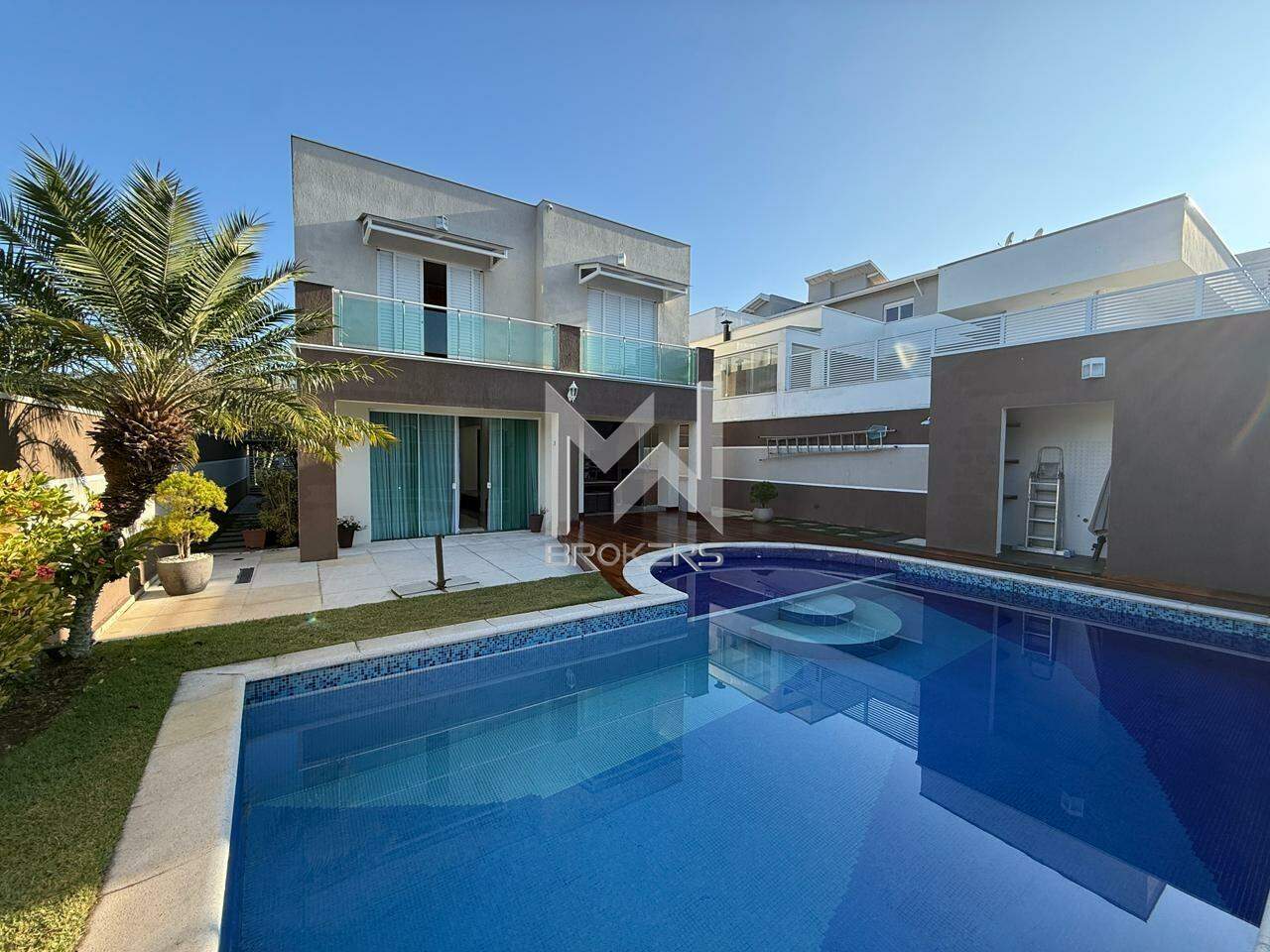 Casa em Condomínio à venda no Condomínio Terras de São Francisco: fundos