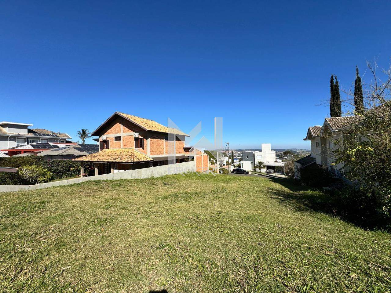 Terreno à venda no Pinheirinho: terreno