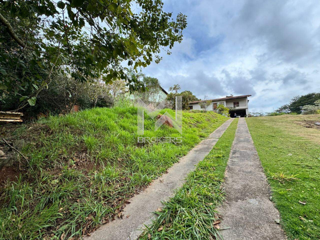 Casa em Condomínio à venda no Condomínio Chácaras do Lago: entrada