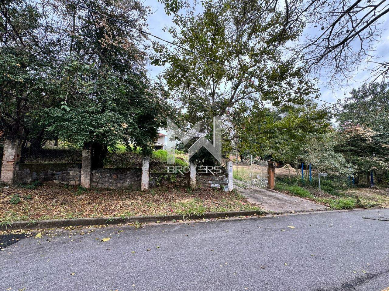 Casa em Condomínio à venda no Condomínio Chácaras do Lago: fachada