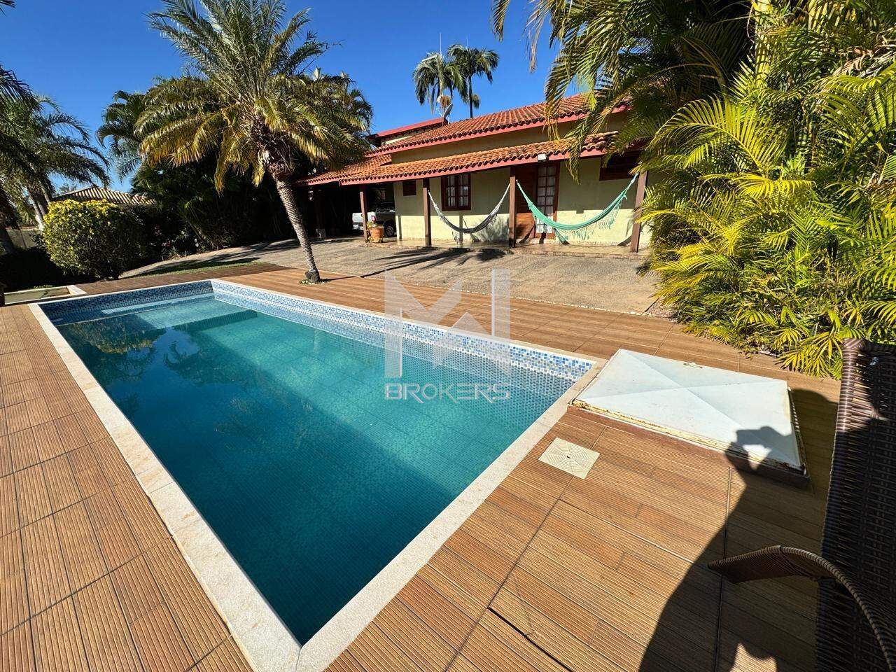 Casa em Condomínio à venda no Santa Cândida: piscina