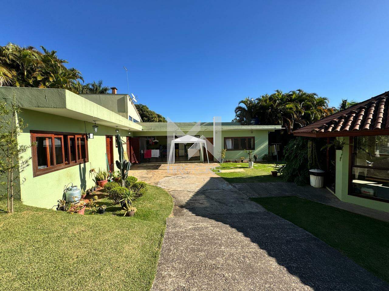 Casa em Condomínio à venda no Santa Cândida: casa secundária