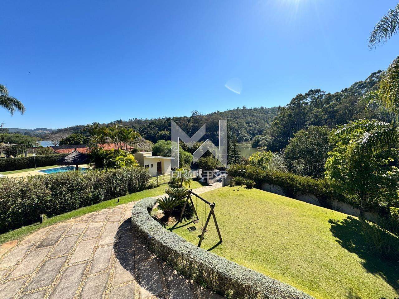 Casa em Condomínio à venda no Condomínio Chácaras do Lago: vista varanda 