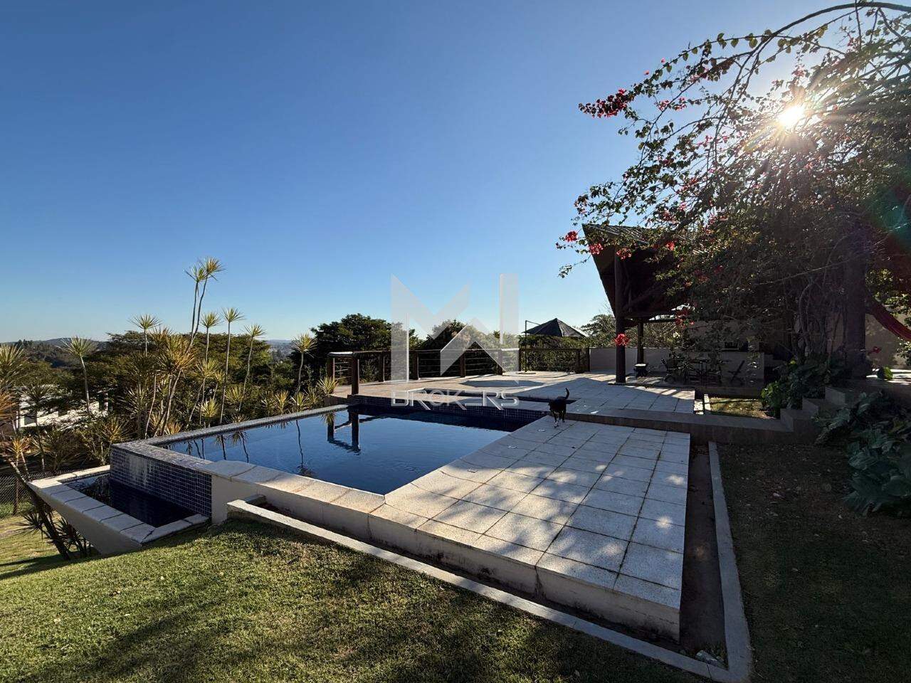 Casa em Condomínio à venda no Condomínio Jardim Primavera: piscina