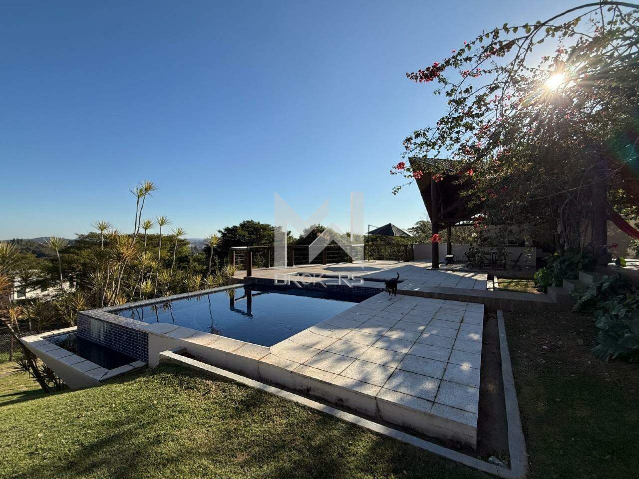 Casa em Condomínio para aluguel no Condomínio Jardim Primavera: piscina