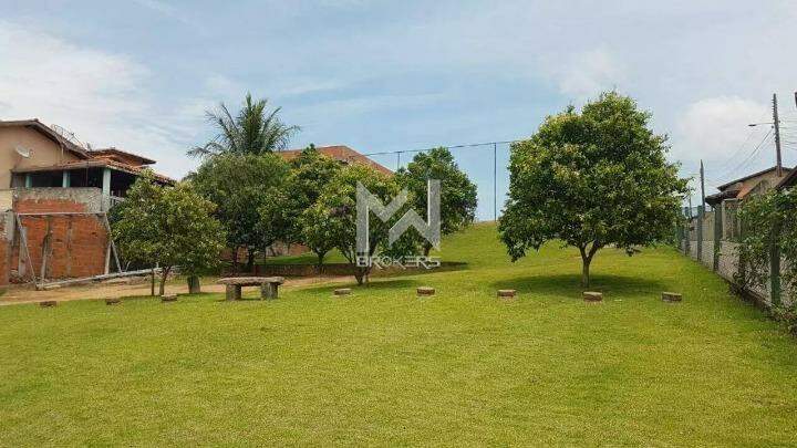 Área à venda no Capela: área