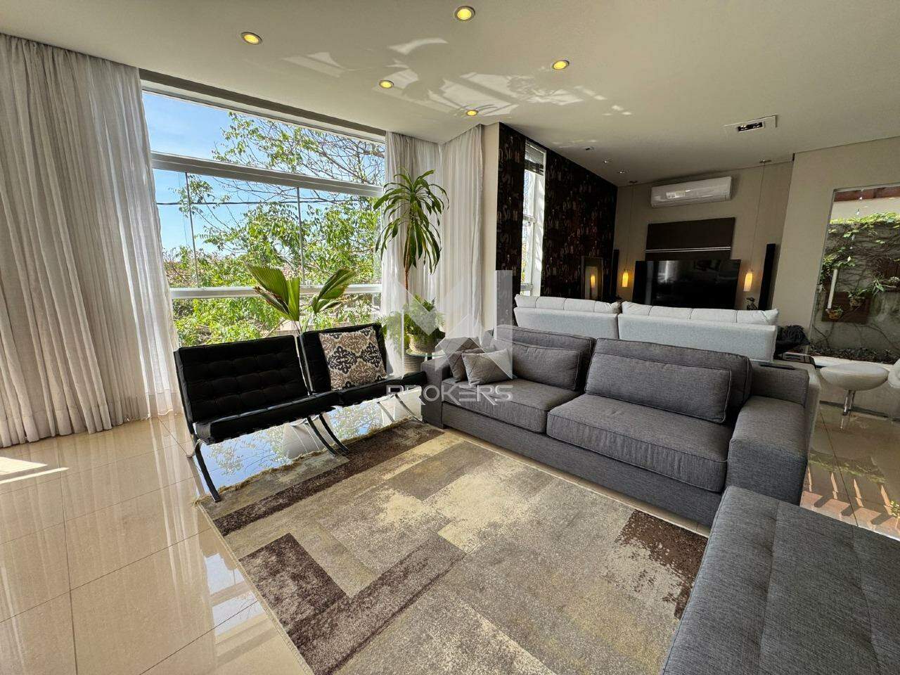 Casa em Condomínio à venda no Condomínio Terras de São Francisco: sala