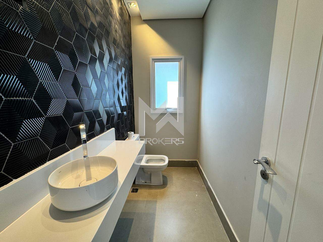 Casa em Condomínio à venda no Condomínio Arboretum: lavabo