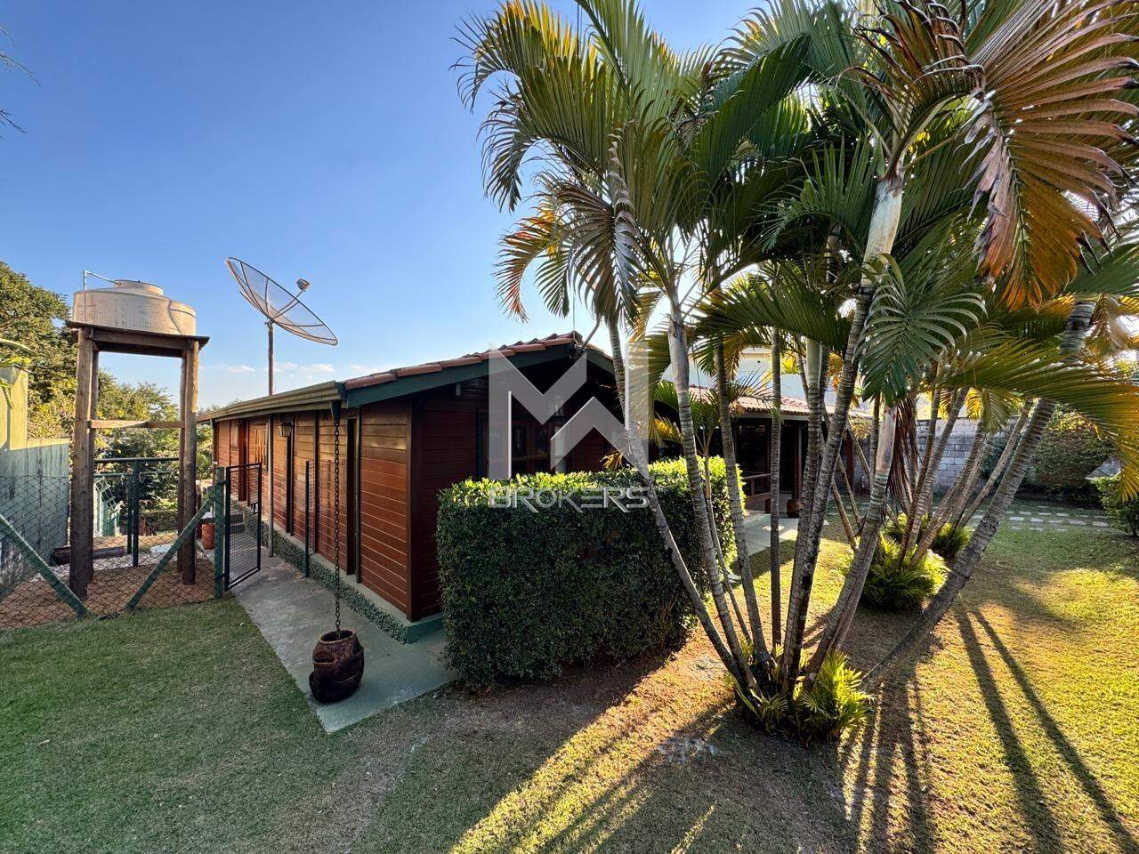 Casa em Condomínio à venda no Condomínio Vista Alegre: frente