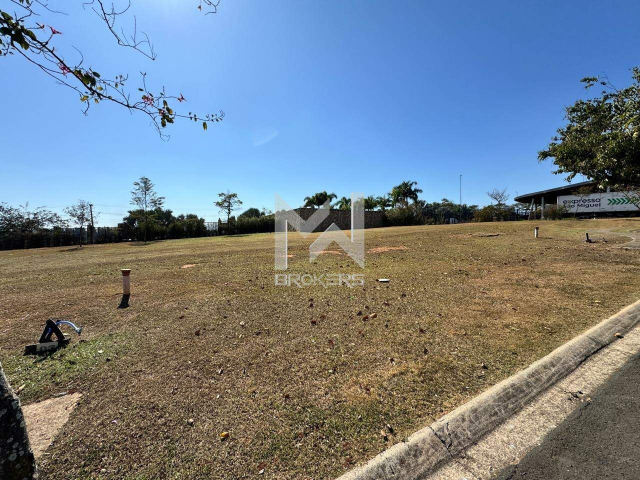 Terreno à venda no Chácara São José: terreno