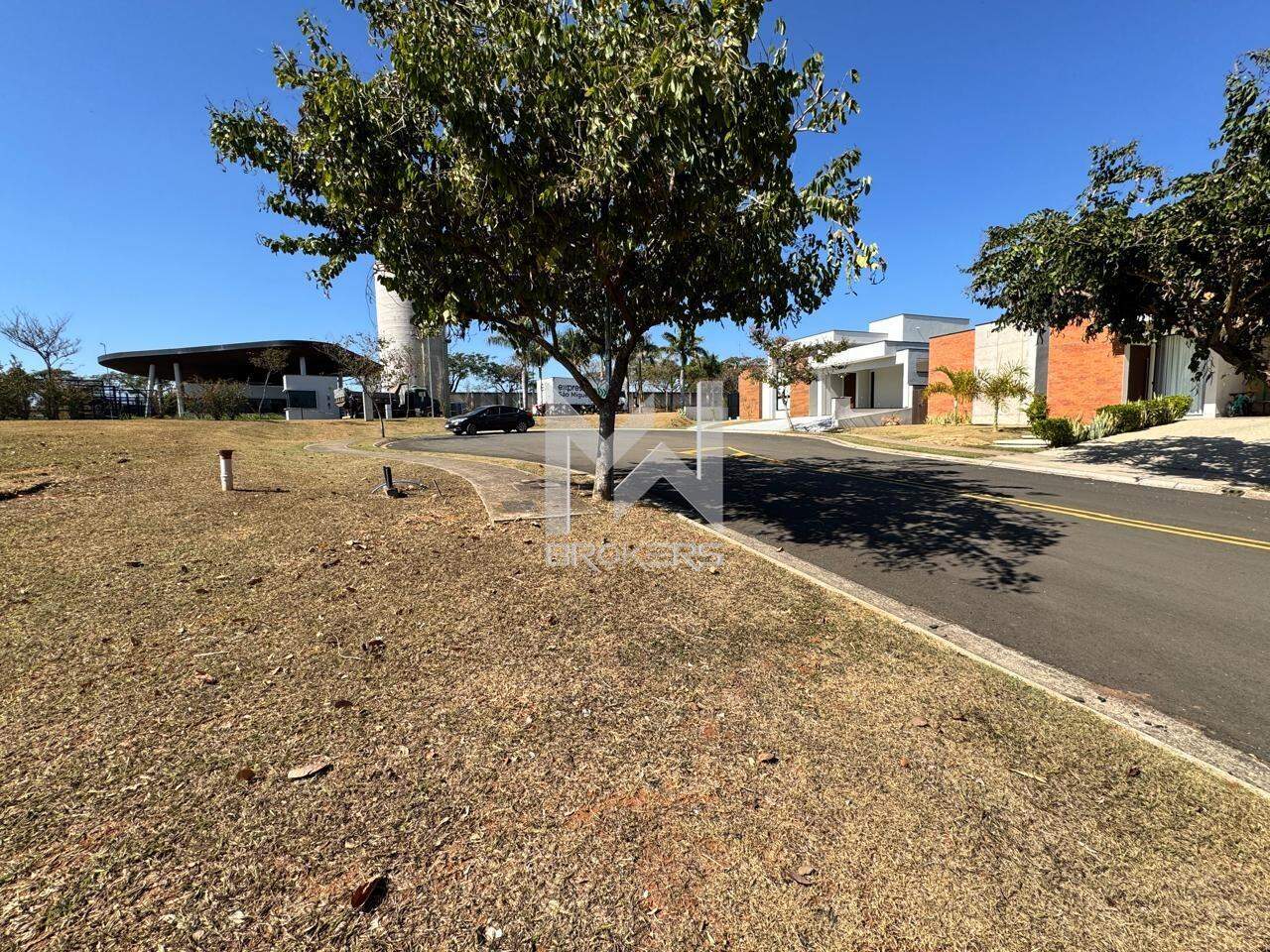 Terreno à venda no Chácara São José: terreno