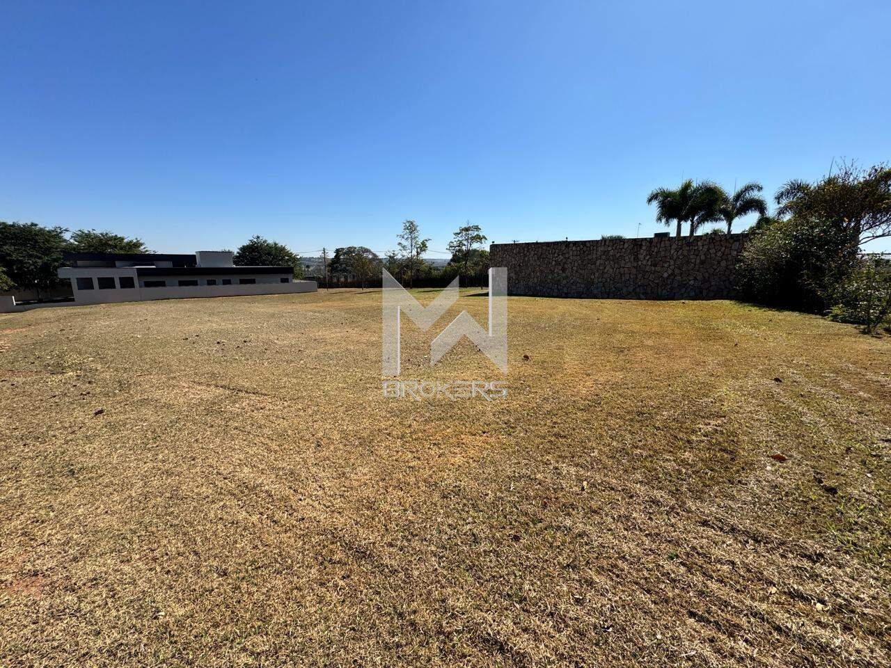 Terreno à venda no Chácara São José: terreno