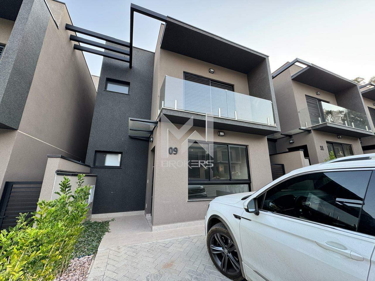 Casa em Condomínio à venda no Chácaras Silvania: fachada