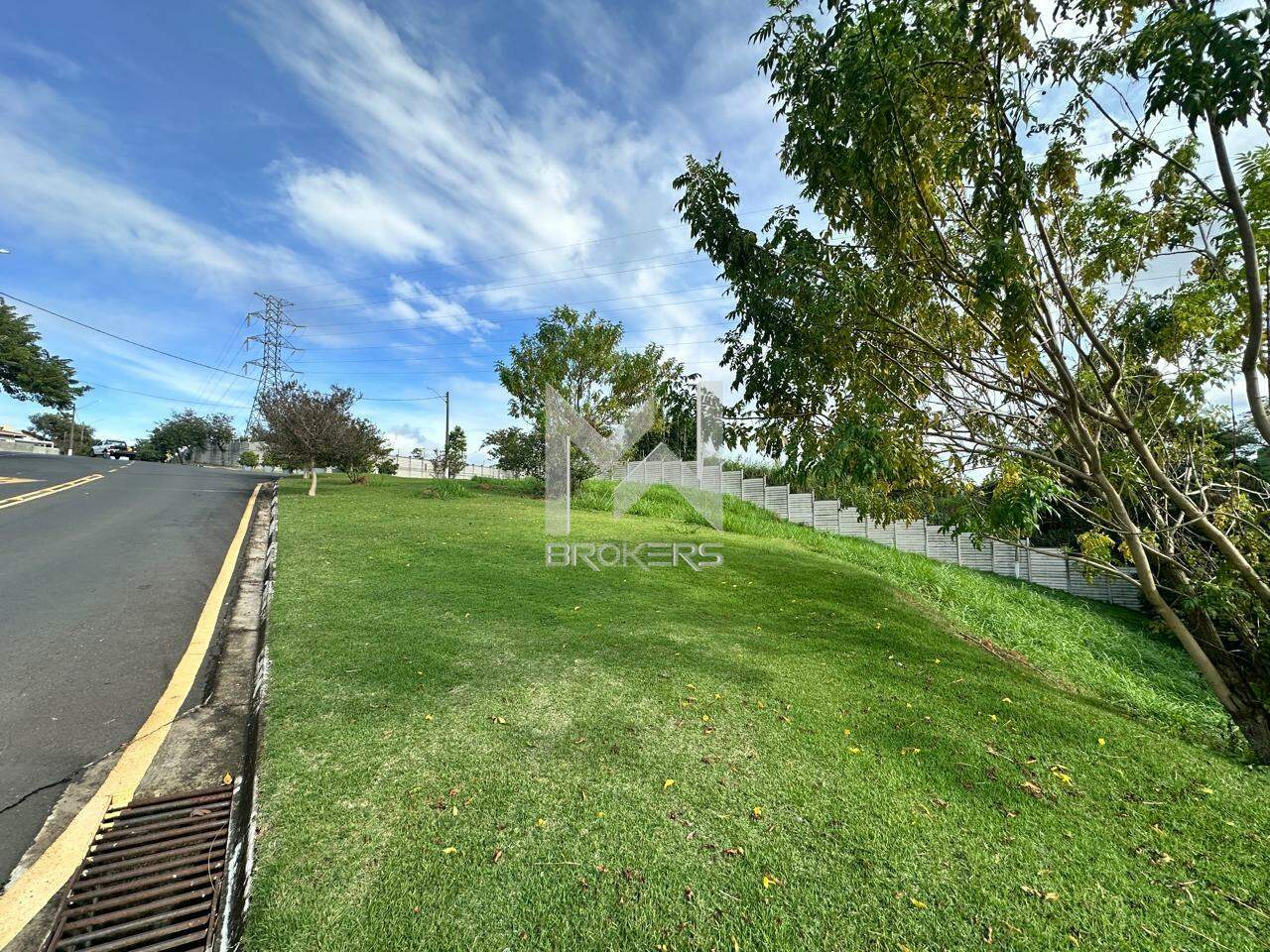 Terreno à venda no Condomínio Terras de São Francisco: 