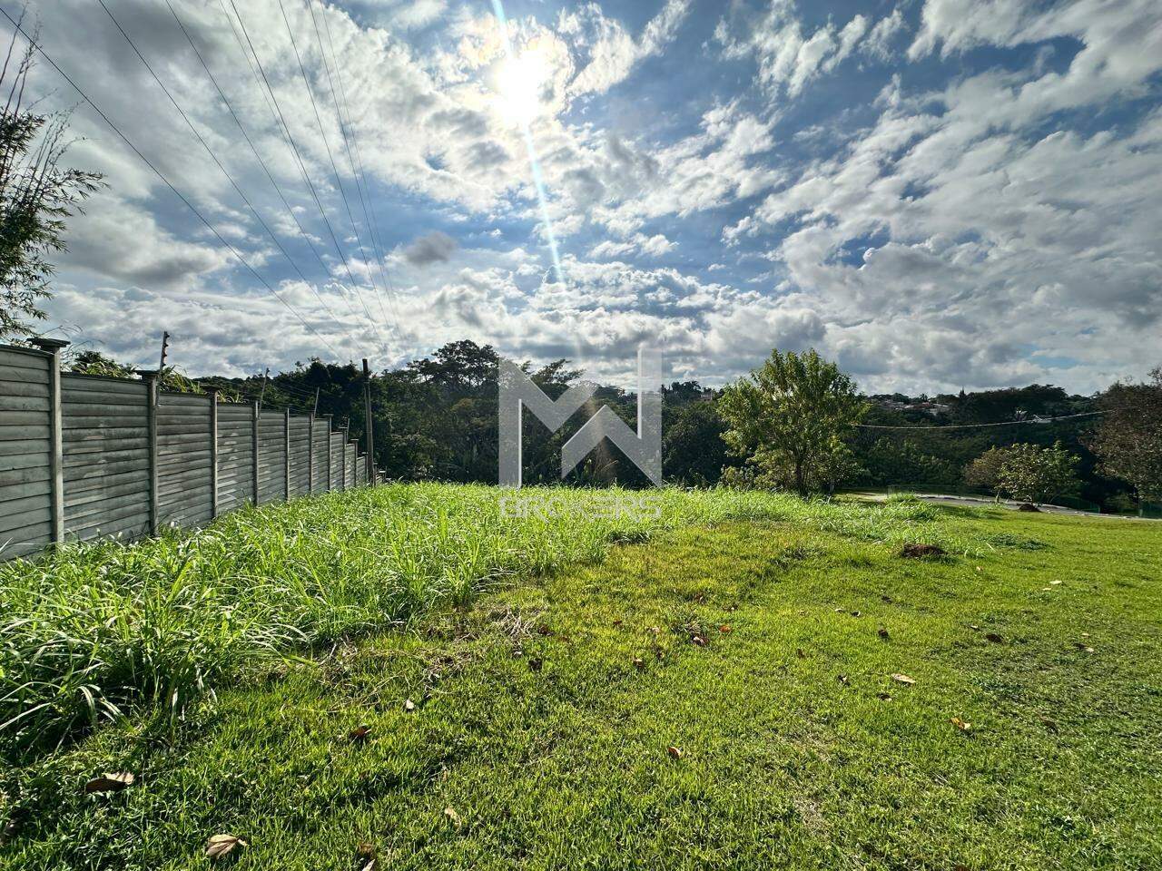 Terreno à venda no Condomínio Terras de São Francisco: 