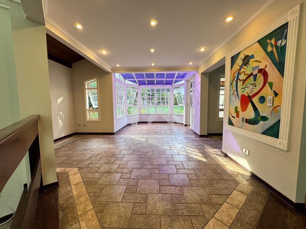 Casa em Condomínio à venda no Condomínio Marambaia: salas