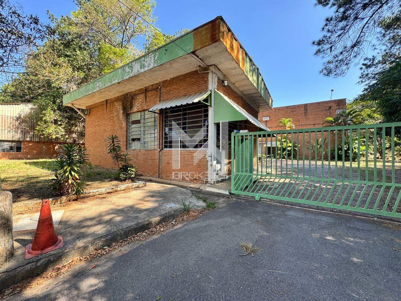 Galpão para aluguel no Nova Vinhedo: galpão