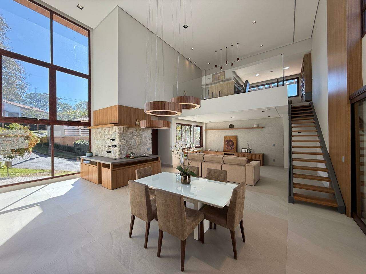 Casa em Condomínio à venda no Condomínio Marambaia: salas