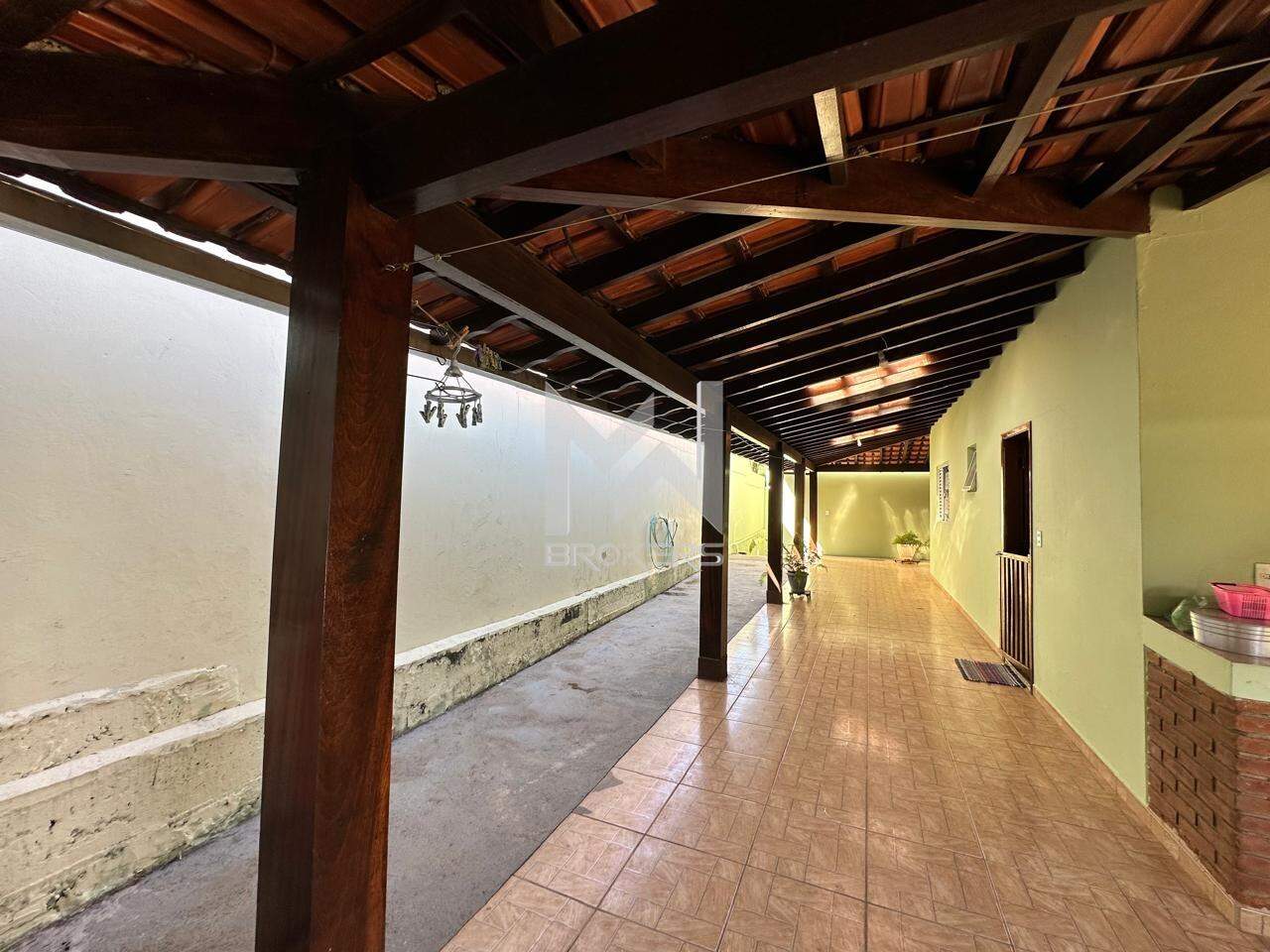 Chácara à venda no Vista Alegre: Varanda cozinha