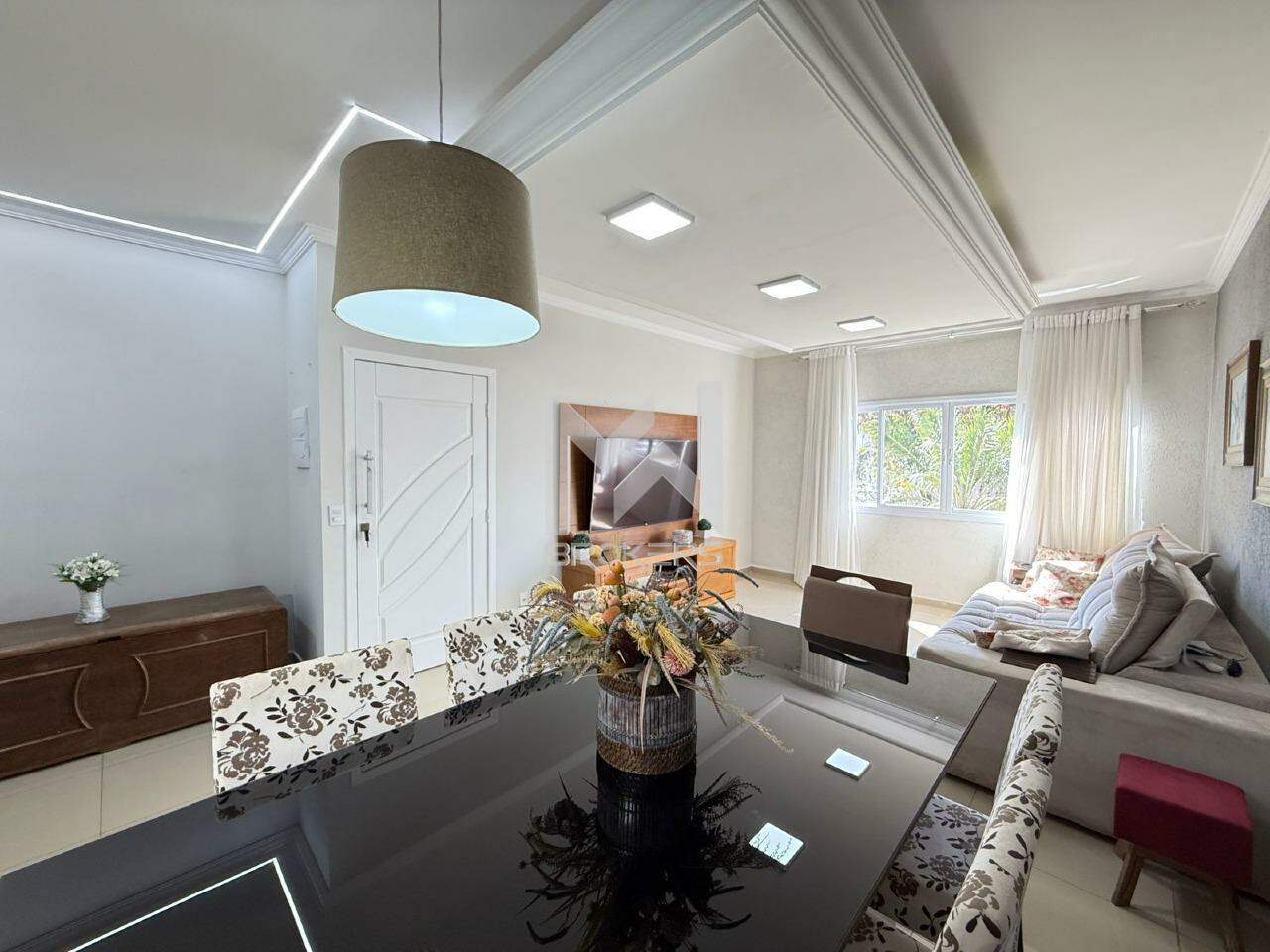 Casa em Condomínio à venda no Condomínio Grape Village: salas