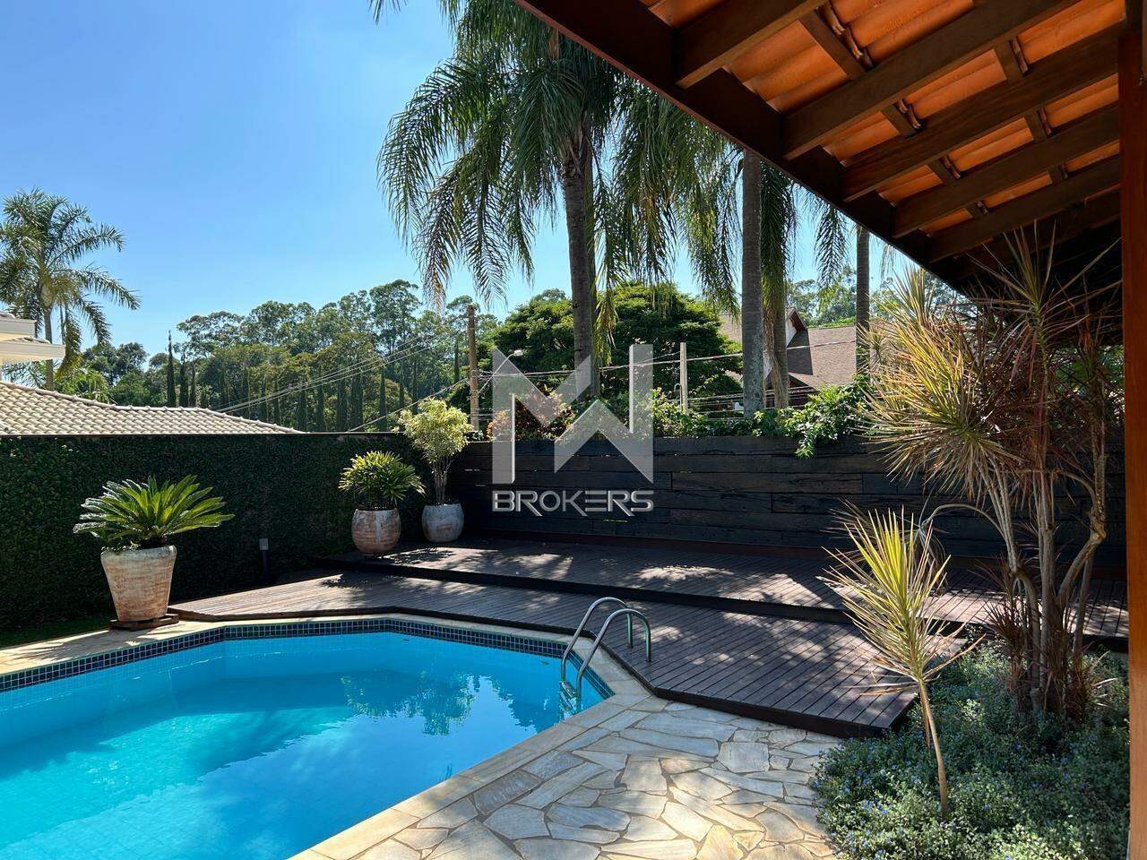 Casa em Condomínio à venda no Chácaras Silvania: quintal