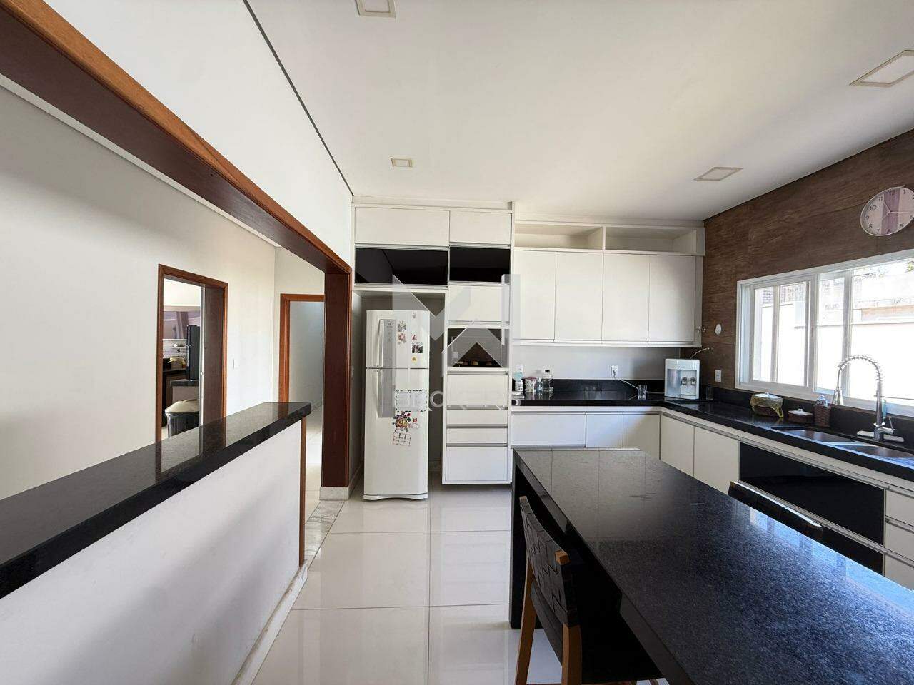 Casa em Condomínio para aluguel no Terras de Santa Teresa: cozinha