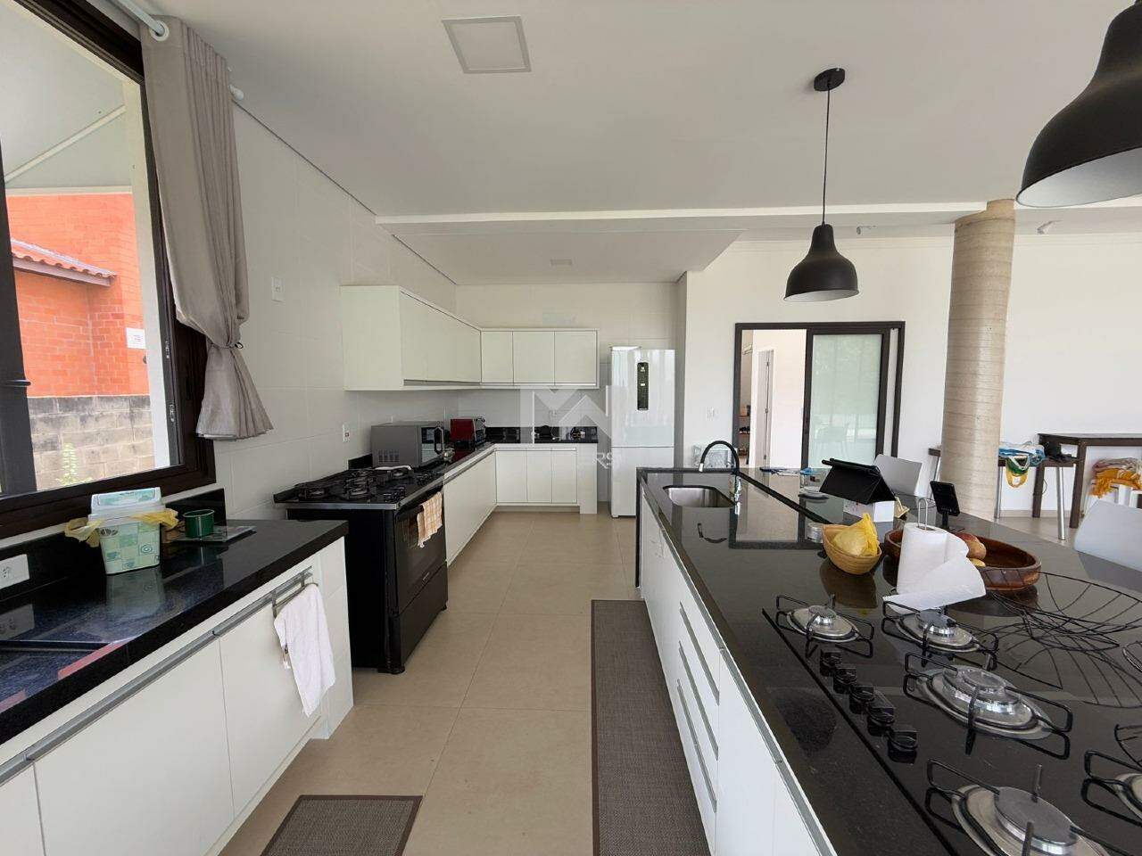 Casa em Condomínio à venda no Pinheirinho: cozinha