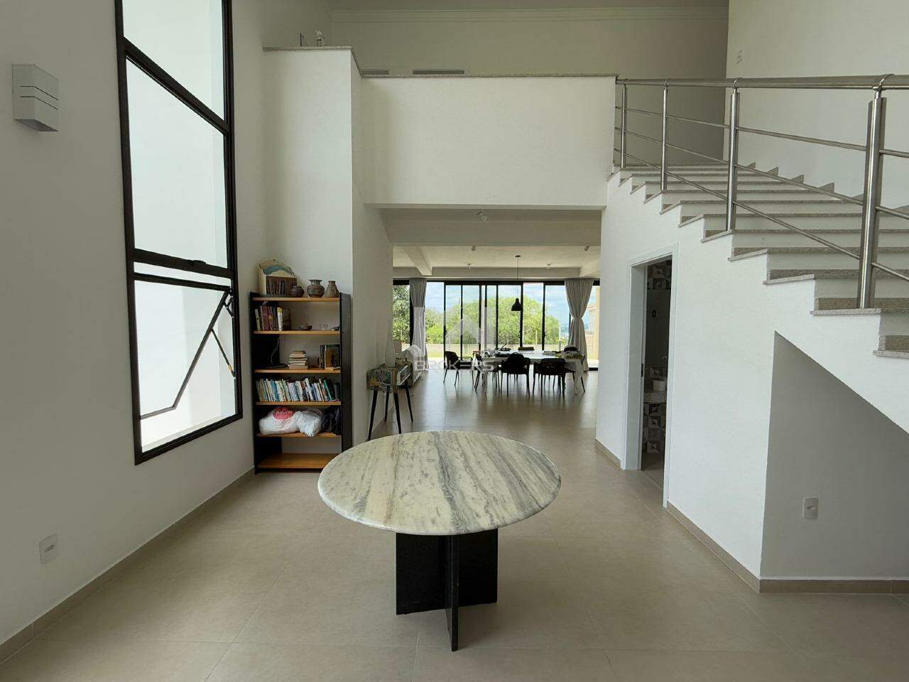 Casa em Condomínio à venda no Pinheirinho: salas