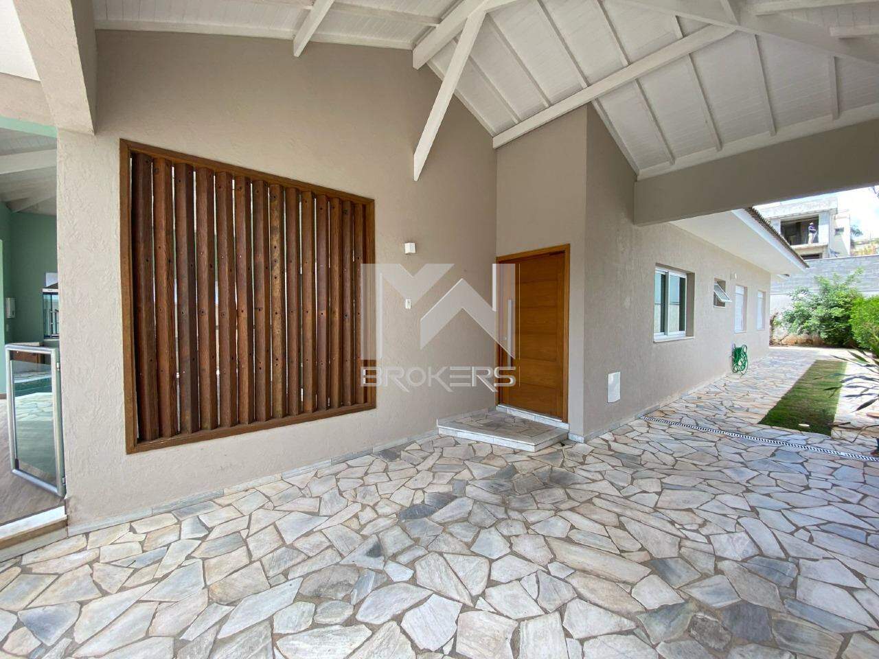 Casa em Condomínio à venda no Condomínio Reserva dos Vinhedos: fachada